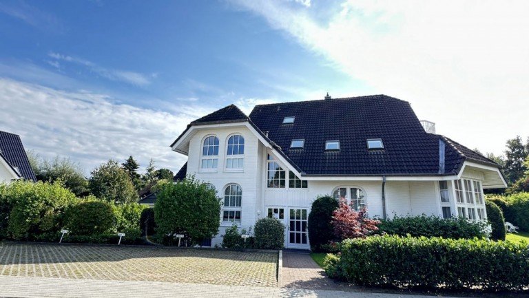 Au�enansicht Scharbeutz Etagenwohnung VERKAUFT!!! In Strandn�he wohnen, mit Balkon und Sonnenterrasse. Die Ostsee in wenigen Minuten zu Fu� erreichen!